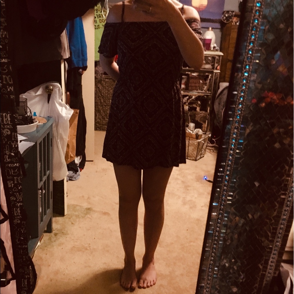 NAVY&RED MEDALLION MINI SWING DRESS 🥀 - Picture 3 of 7